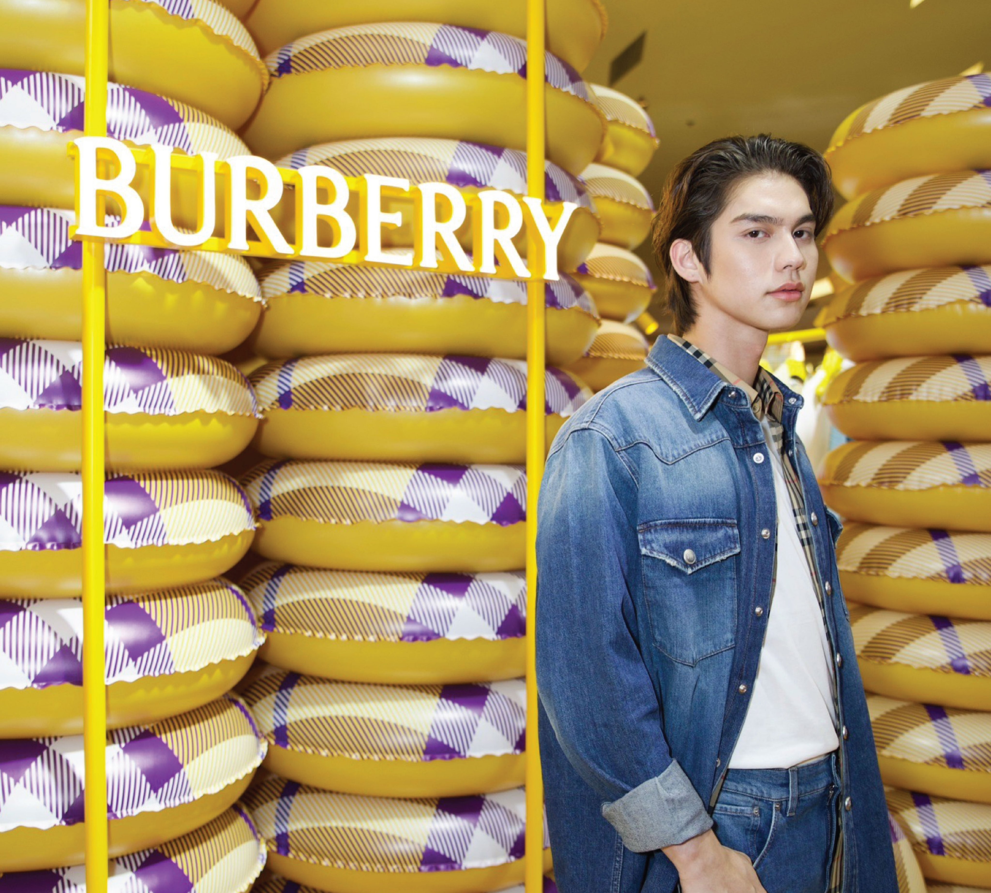 Burberry summer capsule online
