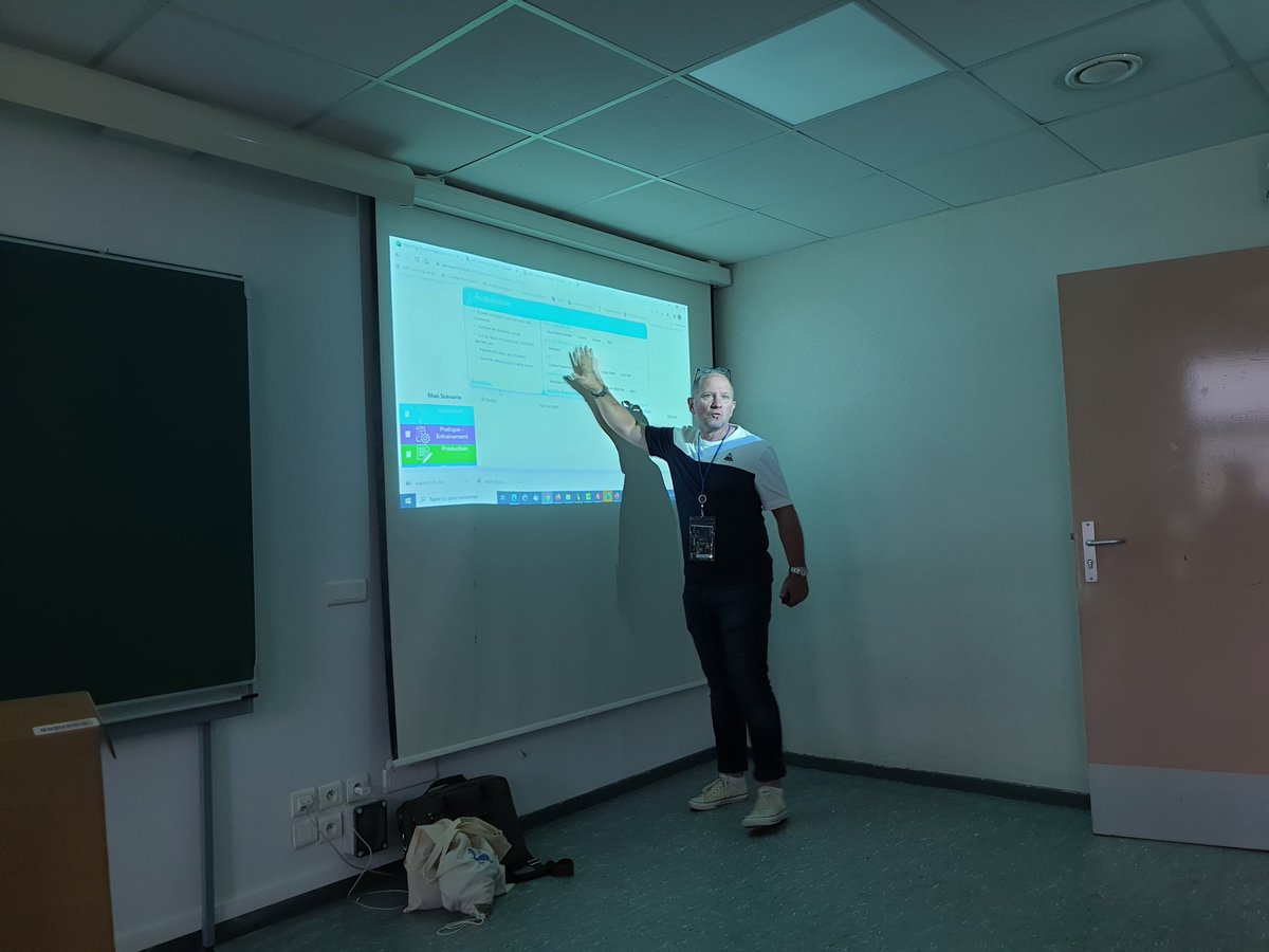 Céline H tweet media