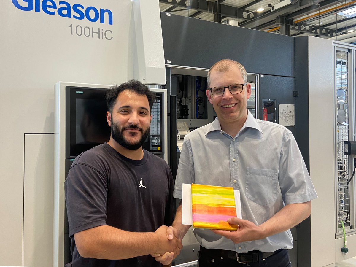 Gleasonposts's tweet photo. We congratulate on passing the final exam as a Design Engineer EFZ. https://t.co/49351i0oXv

#gleason #gleasonswitzerland #gsag #training #futurejobs https://t.co/sG7m4YJa4L