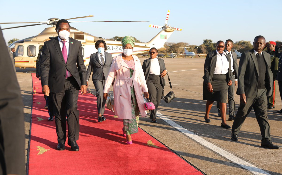 Hakainde Hichilema (@hhichilema) on Twitter photo Fellow citizens, we have travelled to Ghana for a State Visit at the invitation of President <a href="/NAkufoAddo/">Nana Akufo-Addo</a>. We plan to hold bilateral talks, sign MOUs and explore enhanced cooperation in socio-economic sectors between our two countries. 🇿🇲🇬🇭 Fellow citizens, we have travelled to Ghana for a State Visit at the invitation of President <a href="/NAkufoAddo/">Nana Akufo-Addo</a>. We plan to hold bilateral talks, sign MOUs and explore enhanced cooperation in socio-economic sectors between our two countries. 🇿🇲🇬🇭