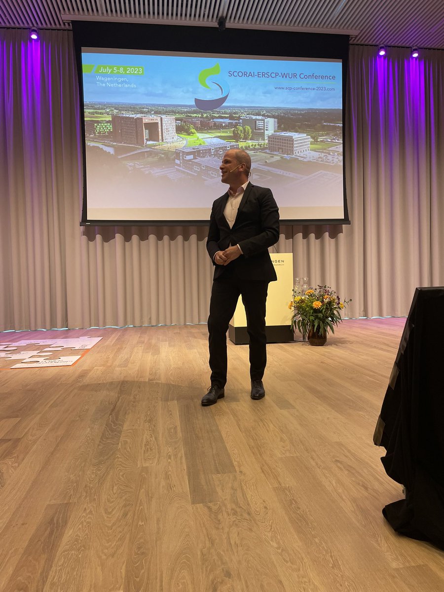 “Climate change is a political business case. We need economic growth, as a direction.” @diederiksamsom presents a comprehensive and contested keynote speech at @SCPConference23 @WUR #greengrowth #climatechange