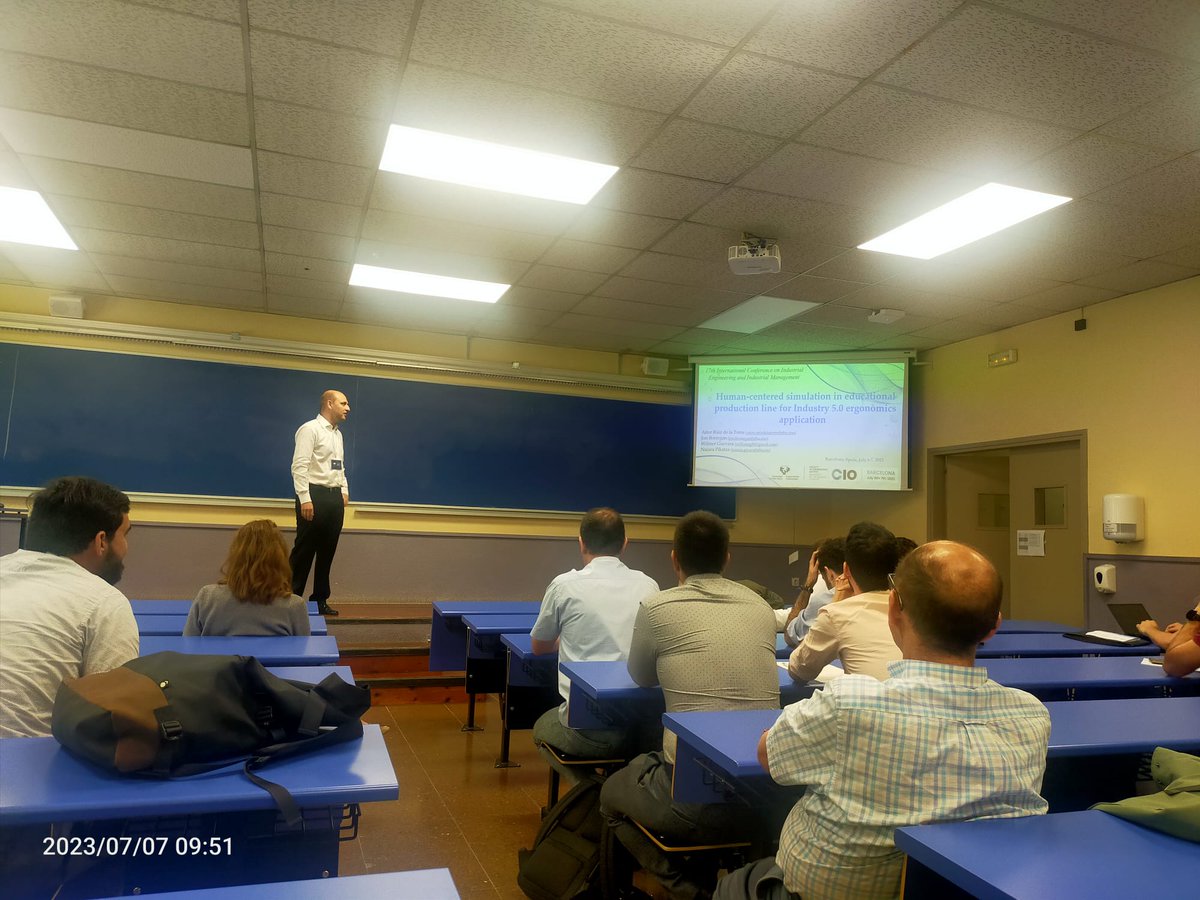 t4bss_research's tweet photo. Aitor Ruiz de la Torre contribuye en #CIO2023 con la interesantísima ponencia sobre presenta la potencialidad de la Ergonomía 5.0
👇👇👇
"Human centered simulation in educational production line for Industry 5.0 ergonomics application" 🔝

@adingor @ETSEIB_UPC @upvehu https://t.co/o90xSqlyko
