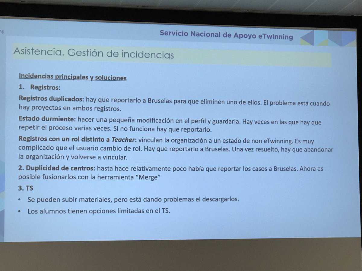 Comienza el #etembajada10 con muchas ganas y mucha ilusión. El SNA <a href="/eTwinning_es/">eTwinning España</a> nos recibe y nos explica las incidencias de la plataforma ESEP <a href="/eTwinningEurope/">eTwinningEurope</a> <a href="/dgafprofesorado/">F. Prof. Aragón</a> <a href="/dgalextranjeras/">L.Extranjeras ARAGON</a>