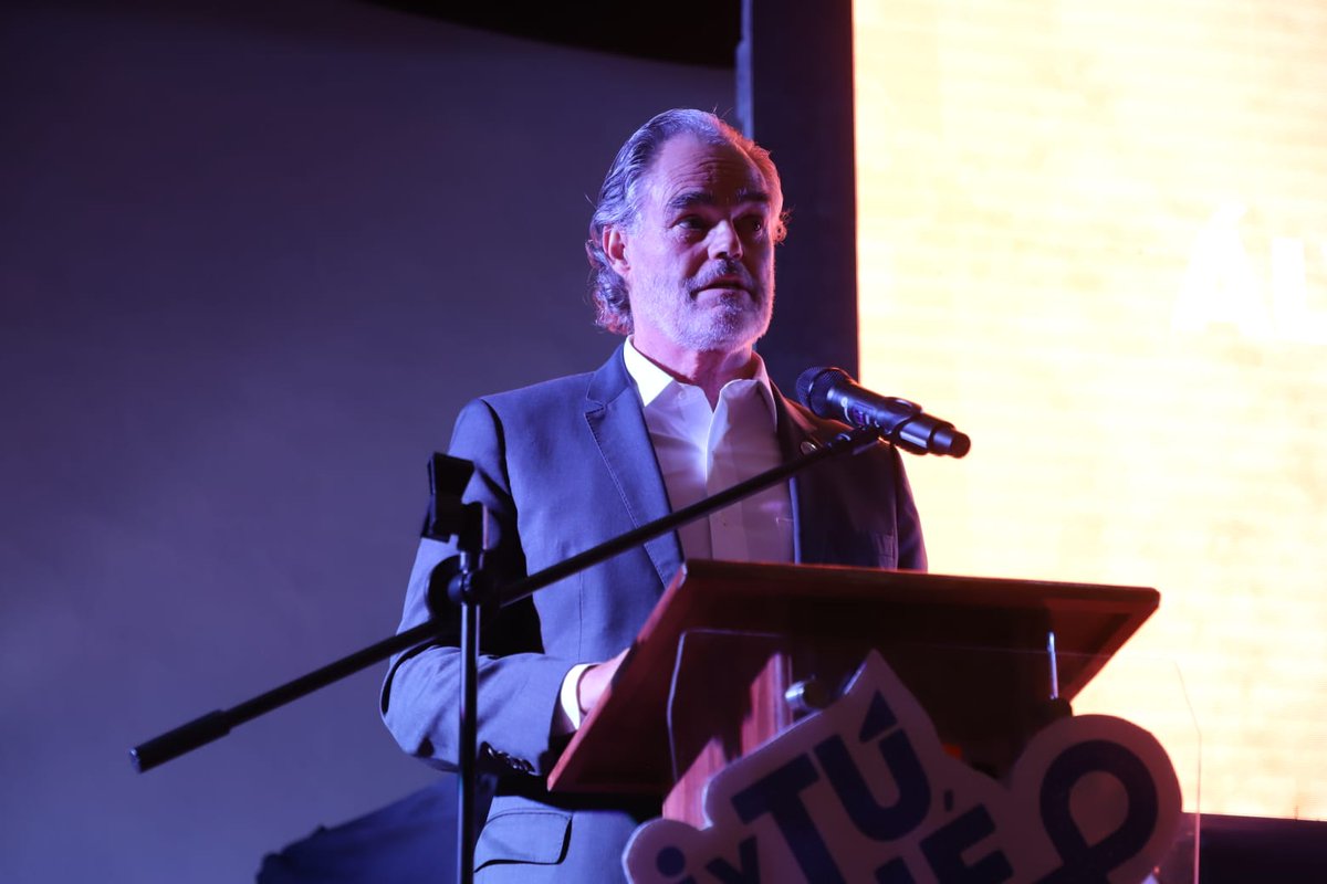 turismogobgente's tweet photo. #Entérate 🎬
Hoy, en el municipio de San Francisco del Rincón y ante la presencia de cientos de familias, se estrenó la 2da. temporada de “Y tú, ¿tú qué vas a hacer?, primera serie turística producida por la #SECTURGTO y @tv4guanajuato
Sigue leyendo 🍿 https://t.co/CULIkIcL5o https://t.co/RHCYAobkXz
