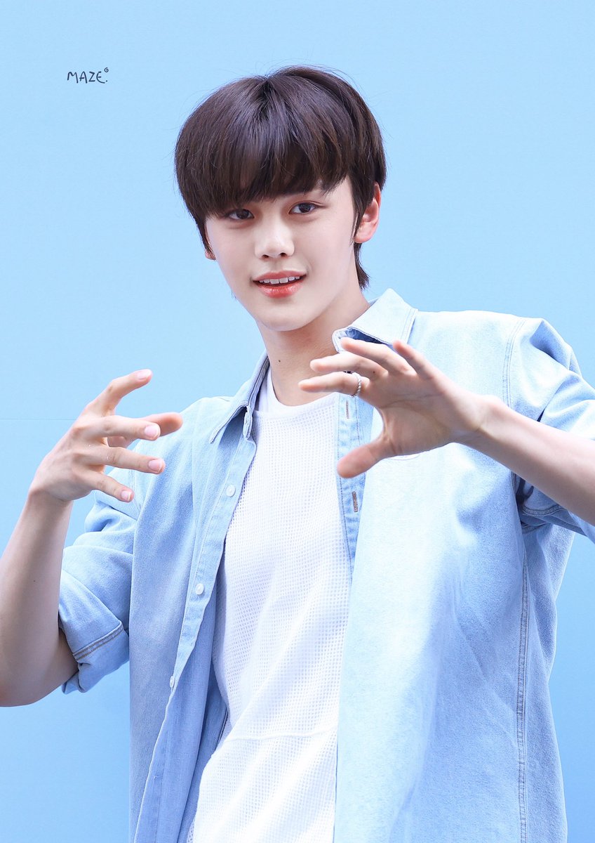 maze0830's tweet photo. 230703 HQ

#김규빈 #KIMGYUVIN #제베원
#제로베이스원 #ZEROBASEONE #ZB1 https://t.co/rtBPDfPmtT