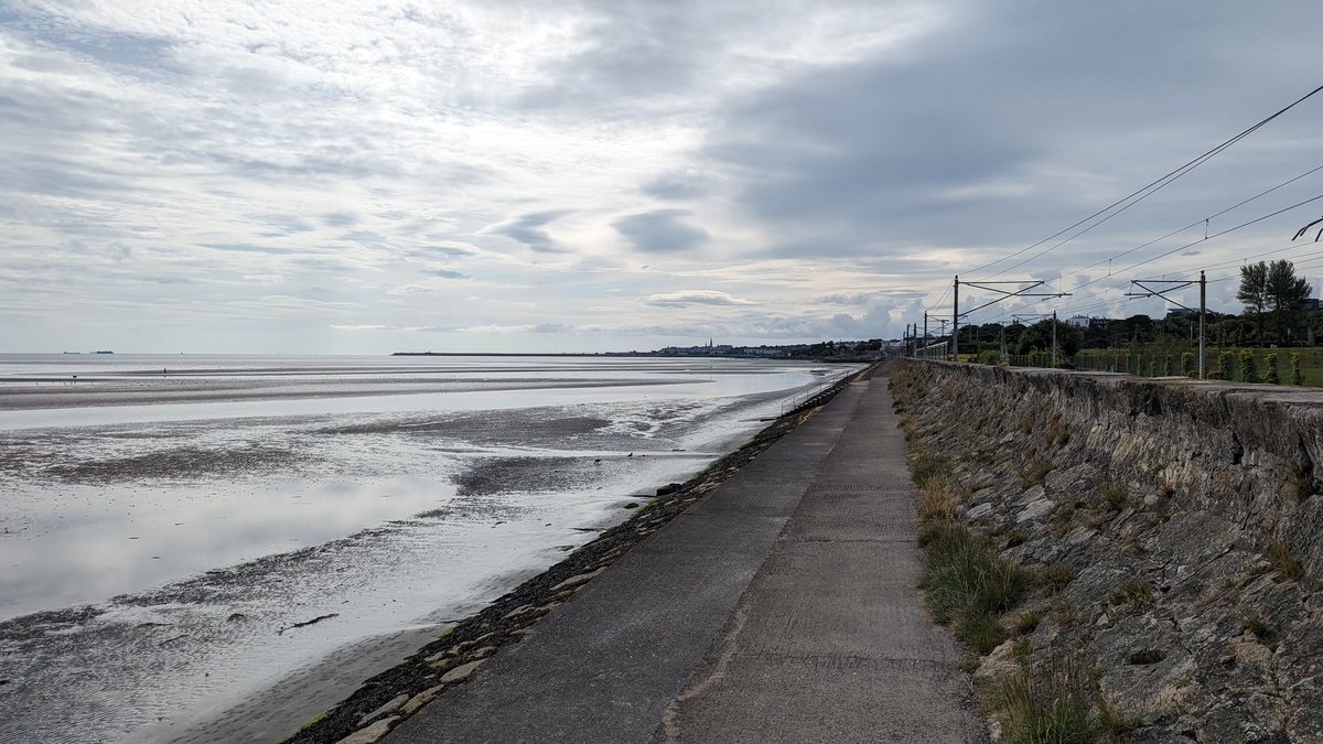 ProfSonnelitter's tweet photo. @HistoryWelfare @robinsonmj07 @Posthorne01 @ErinSpinney @ConstantineChi9 @DrMichaelReeve @mennoslayer89 @Nadine_Muller Nice walk yesterday! https://t.co/NpAoVO0S4c