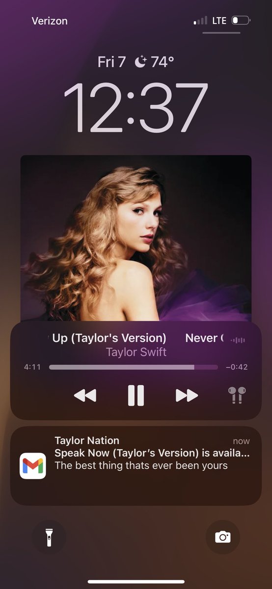 erinnnrs's tweet photo. Thank gmail, cause I’m not 37 mins into the album and already sOBBING UNCONTROLLABLY https://t.co/afqxaQqTky