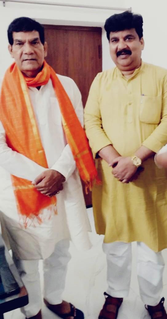 लखनऊ 6/7/2023 लखनऊ उत्तर प्रदेश सरकार के ऊर्जा एवं नगर विकास विभाग के कैबिनेट मंत्री आदरणीय ए.के.शर्मा जी से मुलाक़ात कर विकास के कई विषयों पर विस्तृत चर्चा करते हुए उनका स्नेहाशीष प्राप्त किया <a href="/aksharmaBharat/">A K Sharma</a>