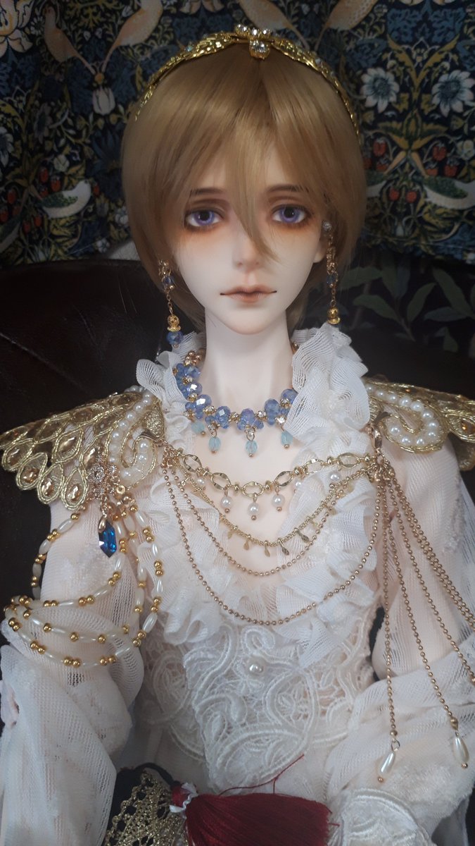 ratibori2's tweet image. i.o.sのVIVACEヘッドが来ました🎵
うちでの名前はRaphael♥️ラフくんと呼ぶ予定です😄
🇮🇹絵画みたいなお顔と思ったのと偏見ですが🇮🇹のイケメンはタレ目のイメージの為😂

この子の為にと決めていたまいたさんのお洋服やっと着せられました！✨

アクセサリーはMiu様@kinamamemozu

#iosdoll
#maitastyle