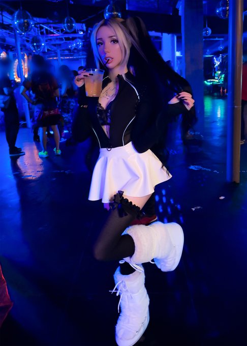 drinks on me ? https://t.co/BYbUMCtz4a