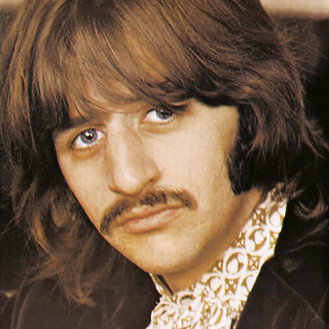 giordycova013's tweet photo. #PeaceAndLove @ringostarrmusic ✌️☮️ #HappyBirthdayRingoStarr 🎂🎉🥳🎊 Richard Starkey Jr, #RingoStarr Para los amantes de #TheBeatles Nació el 7 de julio de 1940 en #Liverpool #Inglaterra Por lo que hoy cumple 83 años. #83Th #ILoveTheBeatles #Beatles ⭐⭐⭐🎆🎇👏👏👏🤗🐙 https://t.co/PNPixbmDXL