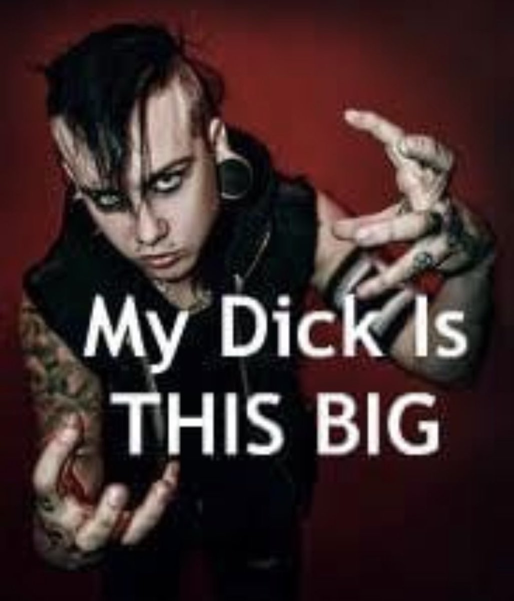 deathcoreaddict's tweet photo. I seriously wish I could be a fish and just swim around in a tank #miwband #joshbalz https://t.co/Cm3FKVdzyG