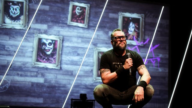 De zomer van Alex Agnew | Met David Bowie naar Tokio tijd.be/r/t/1/id/10478…