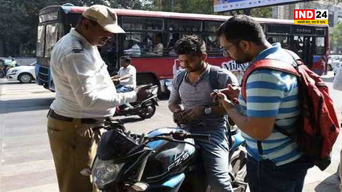 IND24MEDIA's tweet photo. MP में बिना हेलमेट वाले हो जाओ सावधान, वाहन चलाते समय हेलमेट या सीटबेल्‍ट नहीं पहना तो...
https://t.co/IRT0aBDqdk

#mppolice  #trafficpolice #checkingcampaign #ADGJanardan #MPHighCourt https://t.co/mdsqqjUOcI