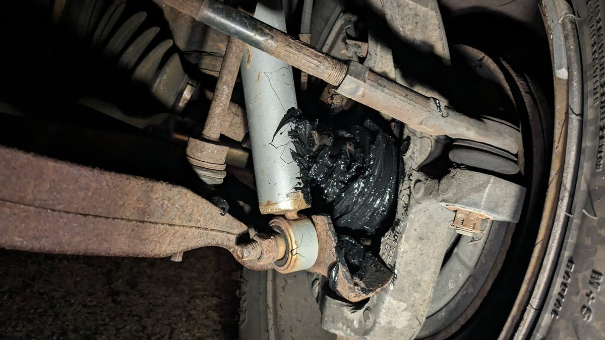 ELandmeier's tweet image. #shitbox Friday.
Wrench day today.