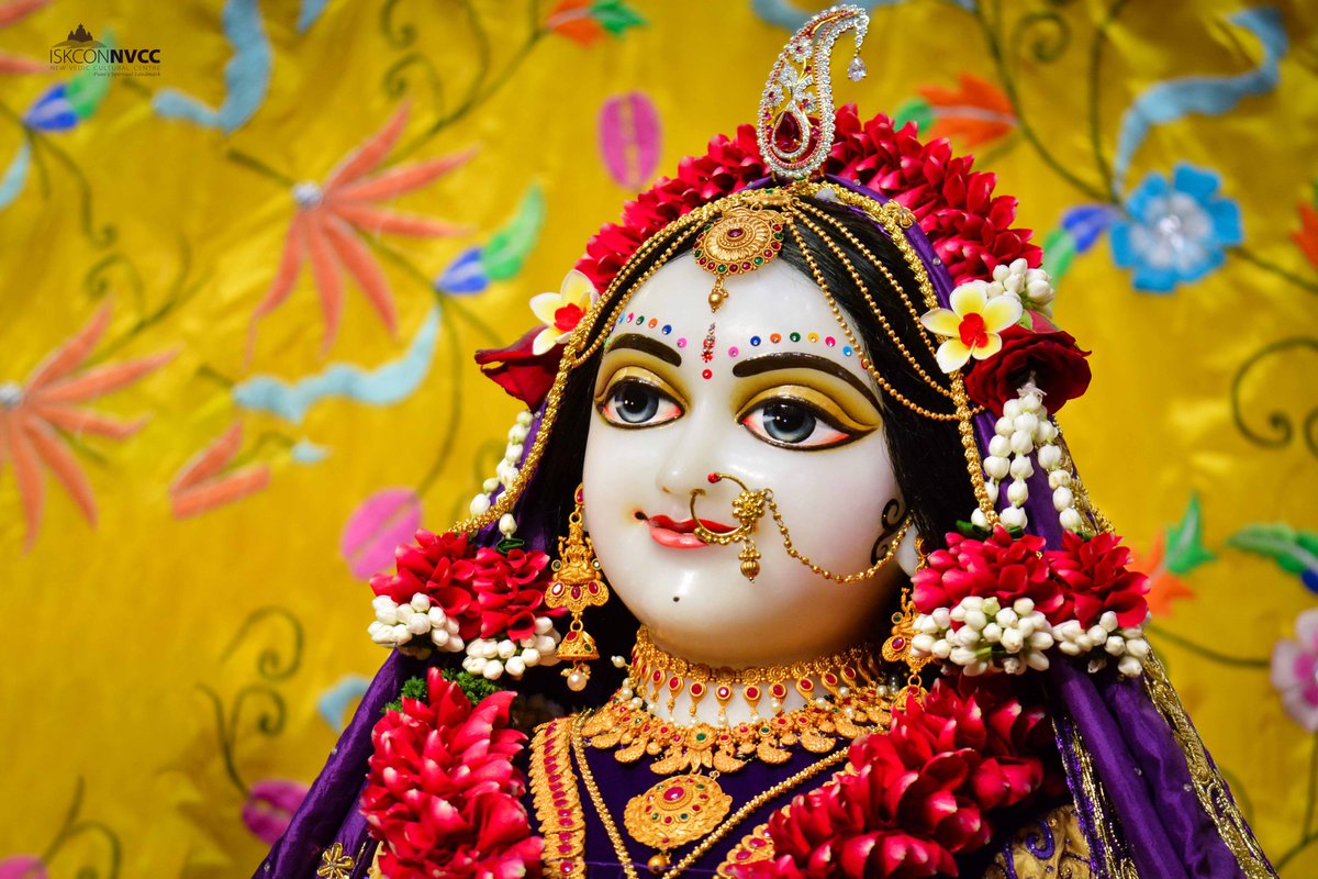 ISKCONPune's tweet photo. 🗓07-07-2023🙏🌷Today's Darshan🌷 
🌷Sri Sri Radhavrindavanchandra🌷
🚩@ISKCONNVCCPune🚩 
.
.
#ISKCONNVCC #ISKCONPune #ISKCON
#ISKCONNVCCPune #PUNE #DailyDarshan
#Friday #7thjuly #7thjuly2023
#Madhavas #govardhanecovillage #kirtan
#krishna #harekrishna #lordkrishna https://t.co/l9ZjwZ9hJv