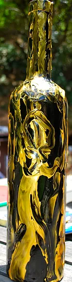 FansGrieco's tweet photo. Soul Bottles Black and Gold #RichardGrieco #RichardGriecoFans #SoulBottles #Griecoart @Richard_Grieco https://t.co/xpVPLnnN8t