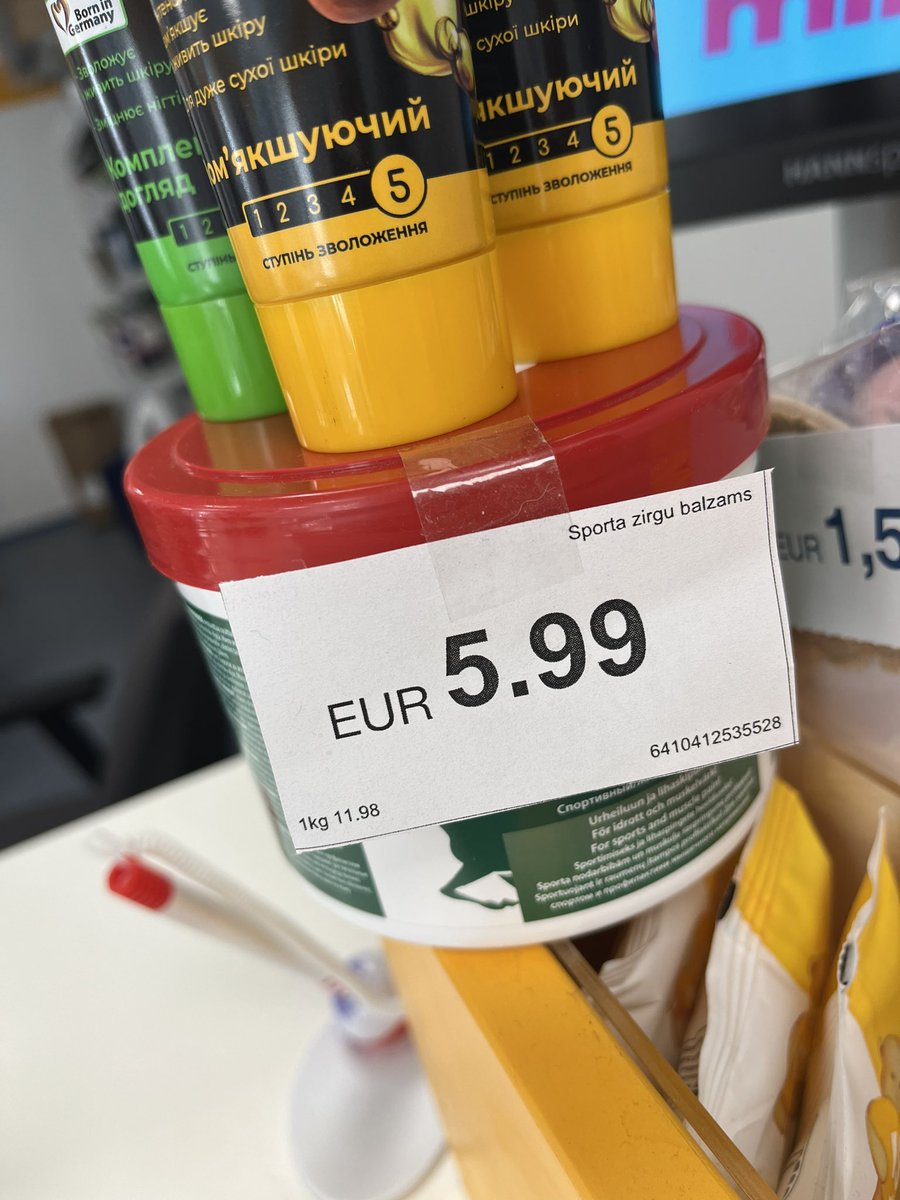 Mani vienīgo izbrīna @latvijas_pasts nopērkamās lietas? Vai šis varētu būt pirktākais produkts? 🤭