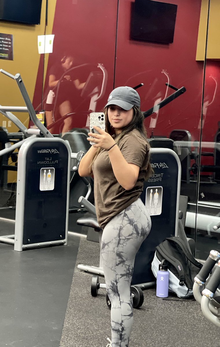 lucinaaviless's tweet photo. 🥵🥵 https://t.co/QiN5CKhEdi