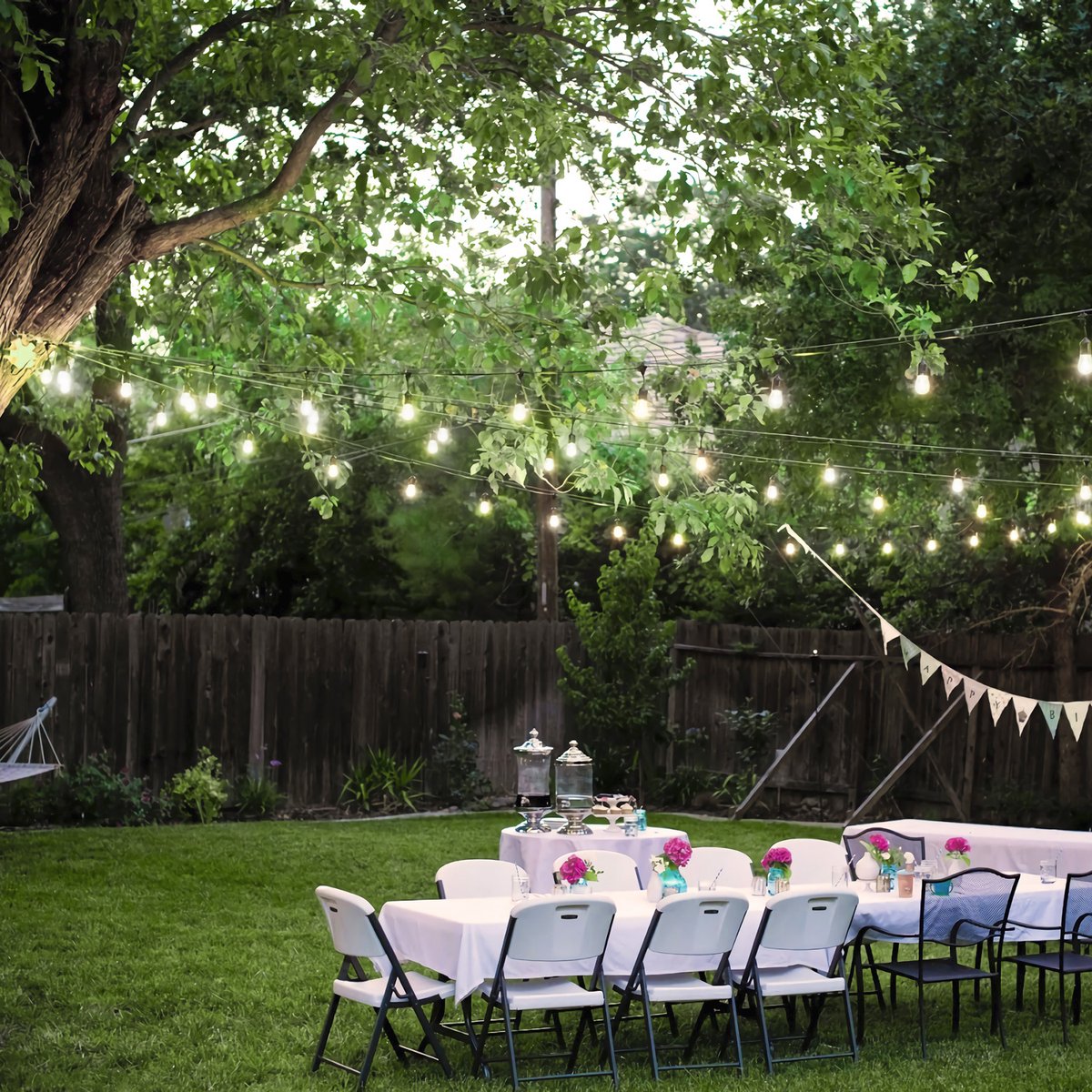 affJensen's tweet photo. 🥳Festoon Fairy lights make your place like a Wonder Land!
#festoonlights #outdoorlights #patiolights #gardenlights #stringlights #partydecor #eventlighting #weddinglights #stringlightsofinstagram #outdoordecor #patiodecor #gardenparty #summerlights #lightingdesign #backyardparty https://t.co/yubkvt6isU