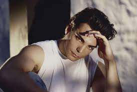 FansGrieco's tweet photo. Photo of the month (July 2023): 1 or 2? #RichardGrieco #RichardGriecoFans #PhotoOfTheMonth @Richard_Grieco https://t.co/fhjdjbRjUM