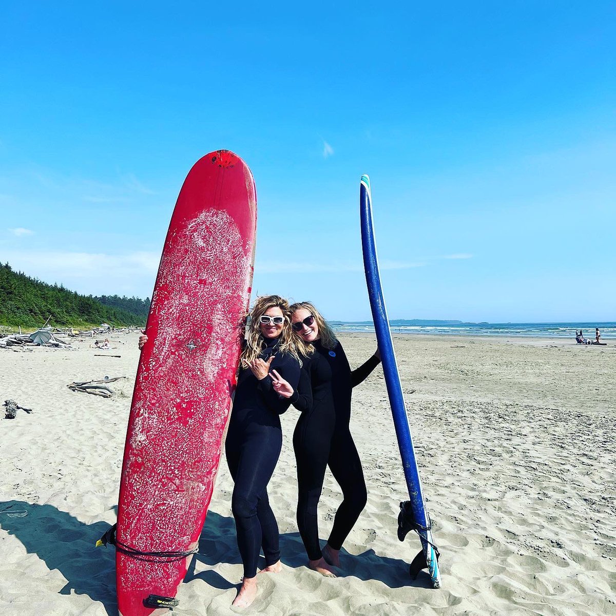 StephFlorianTV's tweet photo. Caught some much needed waves this week 🌊🏄♀️ #surfing #coldwatersurf #westcoast Did I mention we are featuring #community of #Tofino this weekend on @GlobalBC #WhereWeLive send your photos in! https://t.co/SmbioySpLg