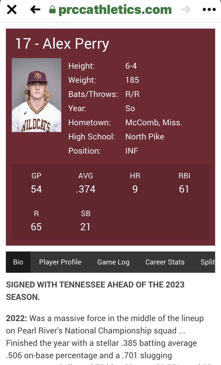 Smittywayne's tweet photo. @wesrucker247 Everybody’s sleeping on this young man @perry2alex right here. Could step right in next year and be the guy who makes the difference provided he doesn’t choose to go to the draft.
Can plan any position on the field except catcher🙌🏼
#HesAWinner https://t.co/v2nlffJxC0
