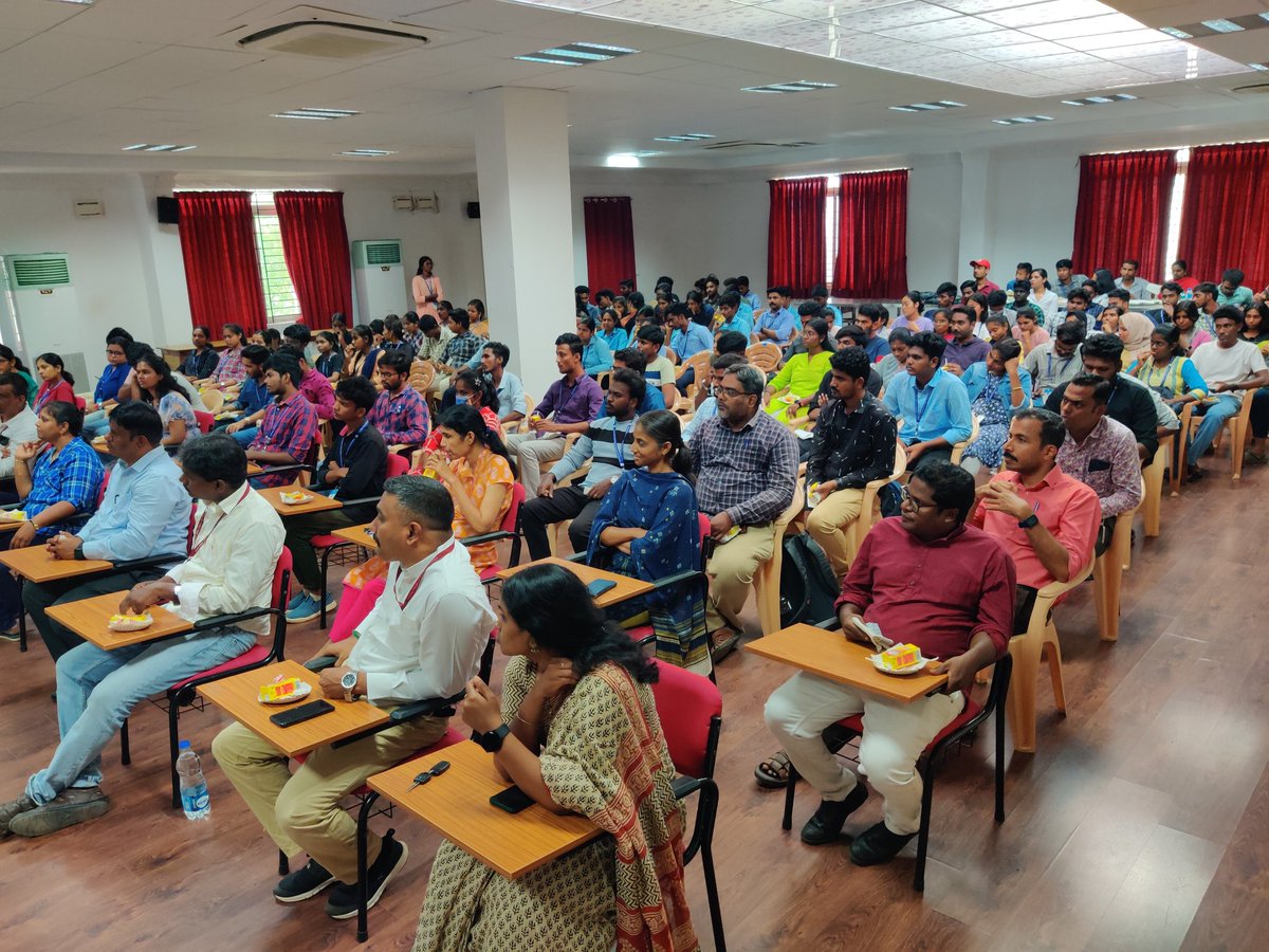 cutnofficial's tweet photo. Dept. of Law, @cutnofficial is hosts a Competition Law Lecture Series delivered by Shri K.P. Anand, Joint Director (Law) @CCI_India , exploring the significance of #CompetitionLaws in India's competitive market. https://t.co/4s4EyanwGk