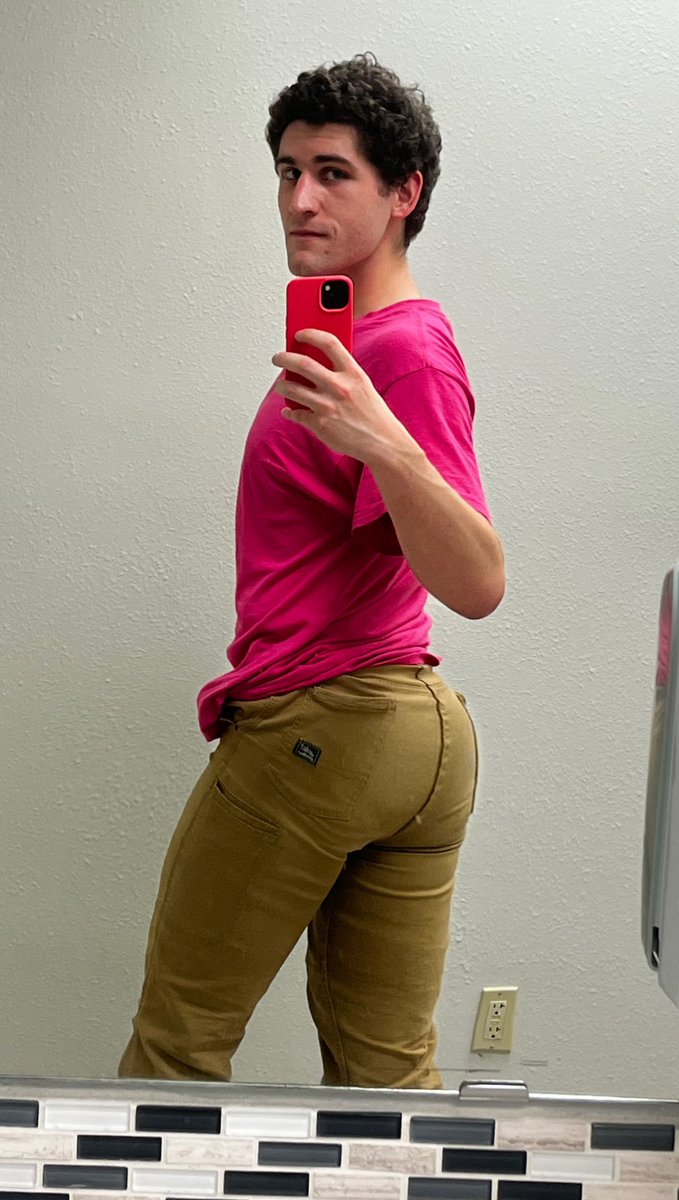 itlnjockspank's tweet photo. Pants tight today #bigass #cakes #cake #mancakes #cakedup #bubblebutt #dumptruck #dumpy #spankable #thiccgay #bull #beefyboy #hunk  #spanking #bigbutt #manbutt #hugebutt #thiccboi #malebooty #ass #whiteboythicc #barabutt #dilfbutt #glutes #cakedup #bigdadbutt #curlyhair #cake https://t.co/puigc8f803