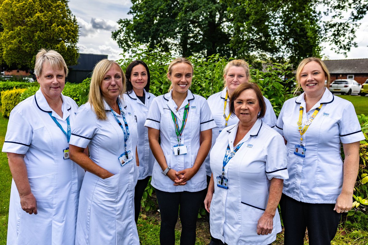 Laura Barker (Clarke) tweet media