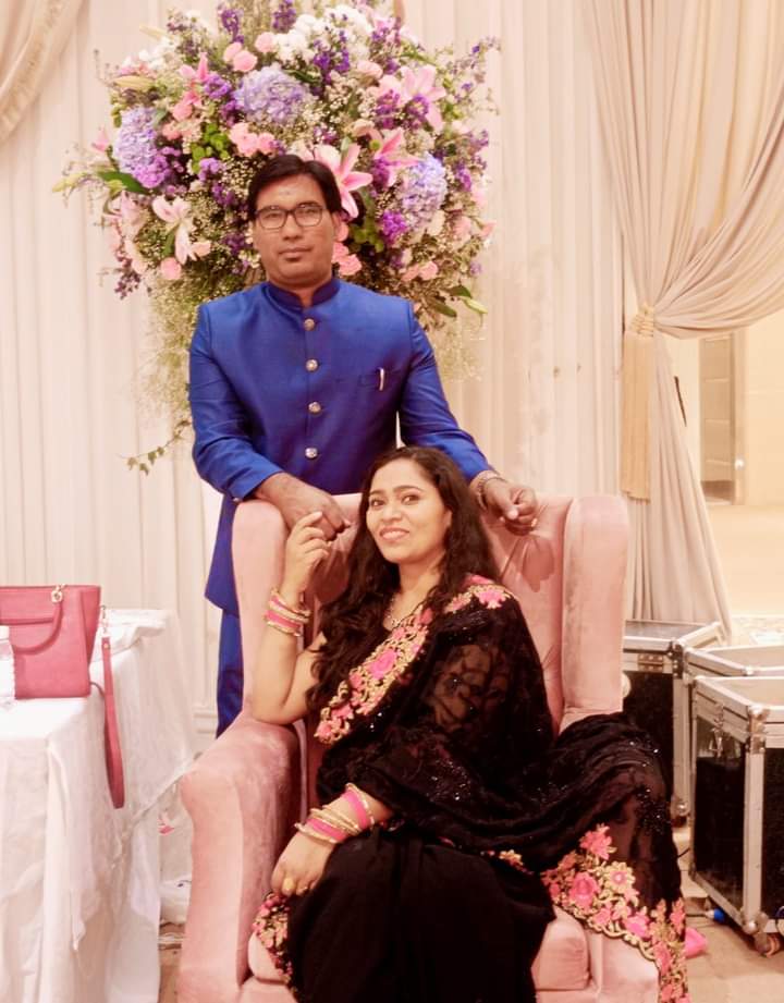 बड़े भाई सुदेश आर्या जी व भाभी अर्चना आर्या जी को शादी की 10वी सालगिरह की हार्दिक बधाई एवं शुभकामनाएं। 🙏💙💐🎂🎉🎁 @KumarSudeshArya @Mayawati @KalpiBanti @bspindia @AnandAkash_BSP