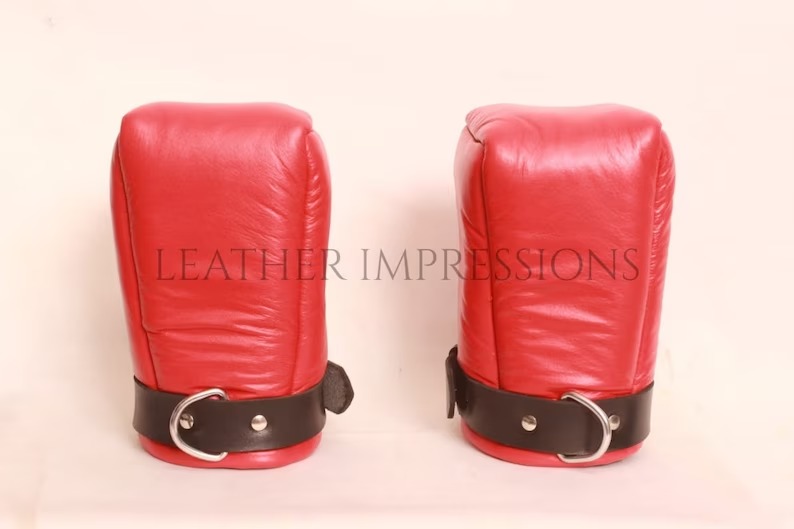 Hot_BDSM_Gear's tweet photo. Experience the exhilaration of complete submission with these luxurious leather bondage mitts.
https://t.co/SX0UY7o7LT
#mitts #petplaycommunity #petplaygear #petplaytime #kittenplay #ddlgpetplay #leatherbondagemitts #bondagemitts #bdsmgear #lockingmitts #bdsmrestraints https://t.co/SF8A5vWmKp