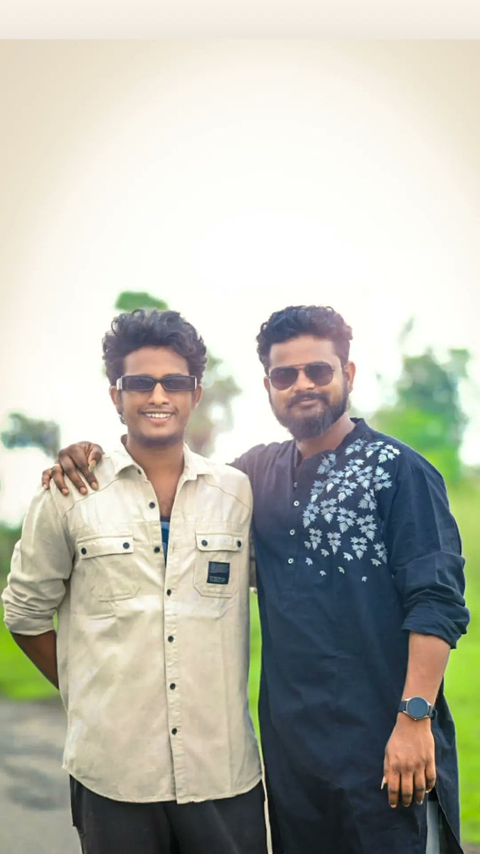 Pavanpeter9's tweet photo. Happy Birthday my brother ❤️
#HappyBirthday #dileep #rowdy https://t.co/v7v3cRUtOP