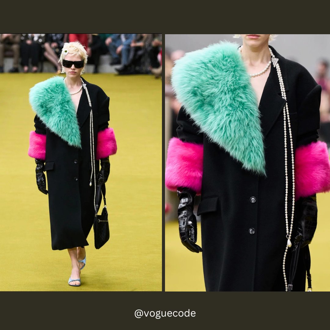 Voguecode1111's tweet photo. @gucci Fall 2023 Ready to wear collection Looks. 
#Gucci #voguecode #trending2023 #TrendingNow #fashion #FashionWeek https://t.co/B7GuG1OPiv