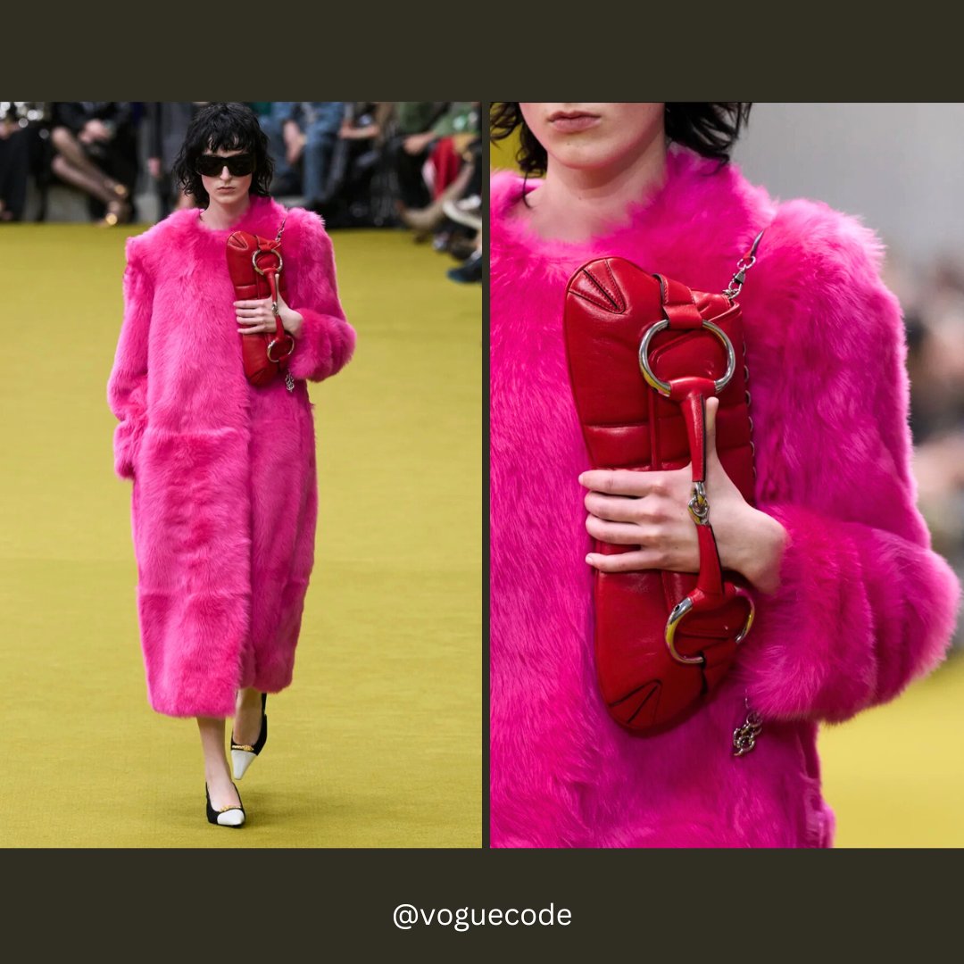 Voguecode1111's tweet photo. @gucci Fall 2023 Ready to wear collection Looks. 
#Gucci #voguecode #trending2023 #TrendingNow #fashion #FashionWeek https://t.co/B7GuG1OPiv