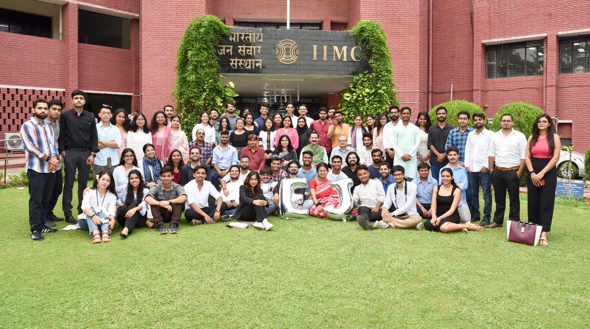 Shubhanshu_19's tweet photo. EJ 2022-23. IIMC, New Delhi.
Signing off ❤️❤️

@IIMC_India @SurbhiDahiyaEJ
#LifeAtEJ https://t.co/NgdvIkIlHg