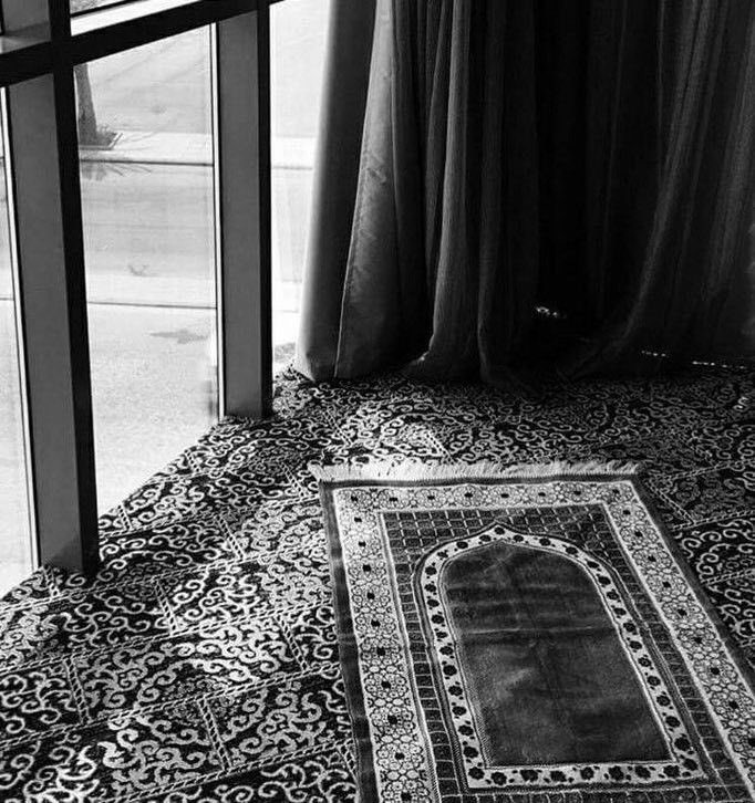 Kula Yakınlık Hüzün

Hakka Yakınlık Huzurdur...!