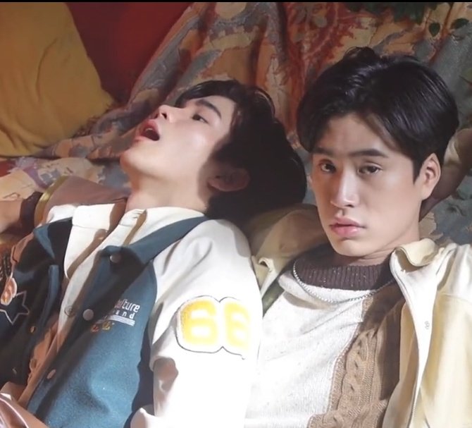 pastelsunset_'s tweet photo. gem as fourth's comfort person https://t.co/EReemzZUax