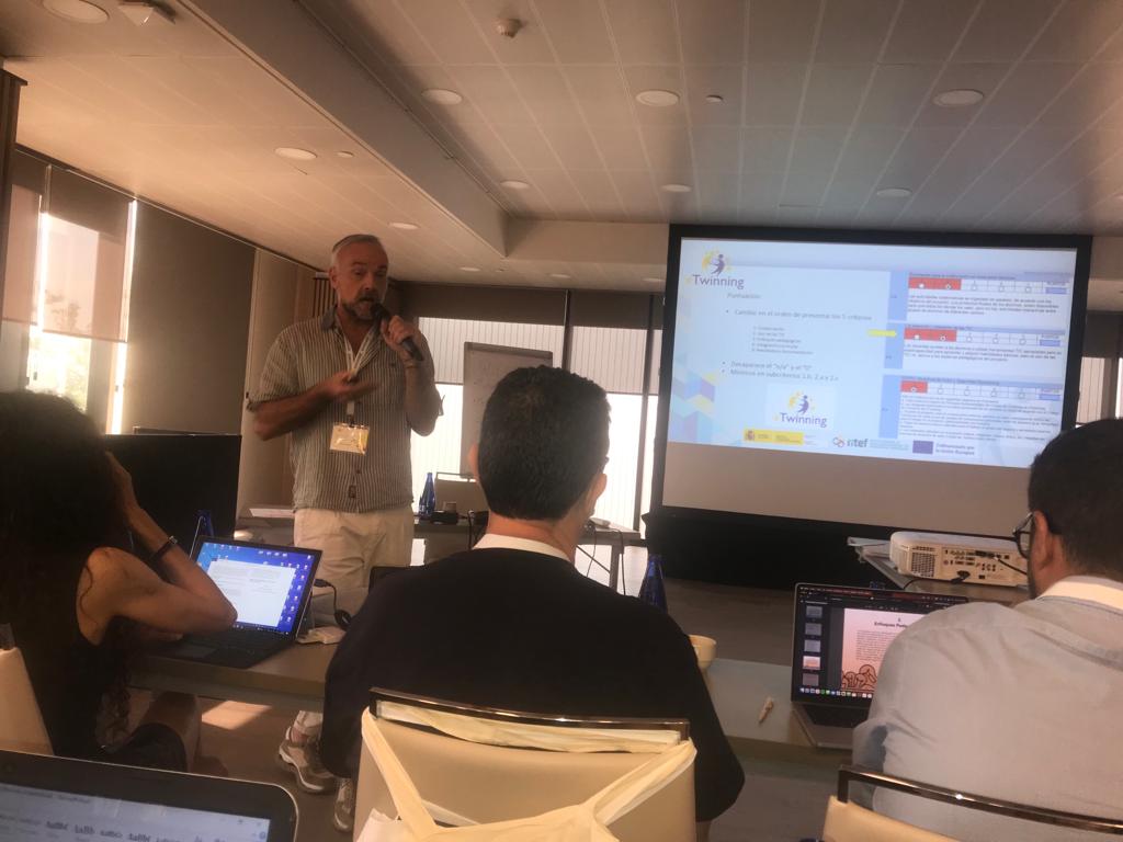 @ExtreTwinning tweet media