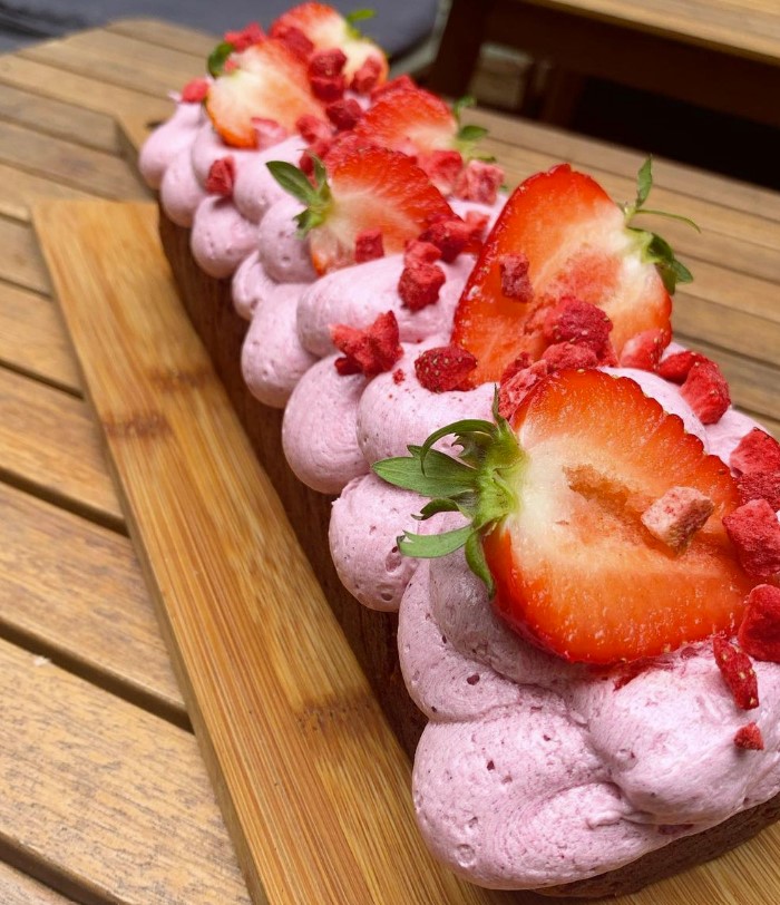 foodchain__'s tweet photo. 🍓Strawberry loaf 🍓 

@burnt_restaurant - 163 Askew Road, W12 9AU

#burnt https://t.co/Rx77N8zzak