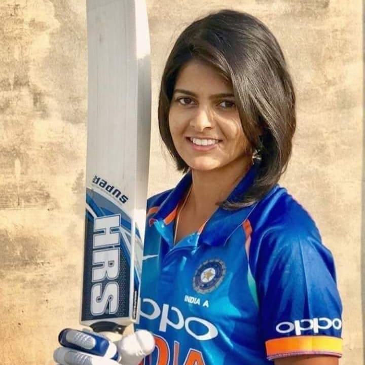 KomalMohanpuri1's tweet photo. BCCI द्वारा बांग्लादेश के विरुद्ध होने वाले ODI क्रिकेट मैच के लिए घोषित टीम में राजस्थान की बड़ी बहन सुश्री प्रिया पुनिया का T20 सीरीज के लिए चयन होने पर उन्हें ढेर सारी बधाई व उज्जवल भविष्य की शुभकामनाएं। 
#PriyaPunia https://t.co/rstlGFRpMS
