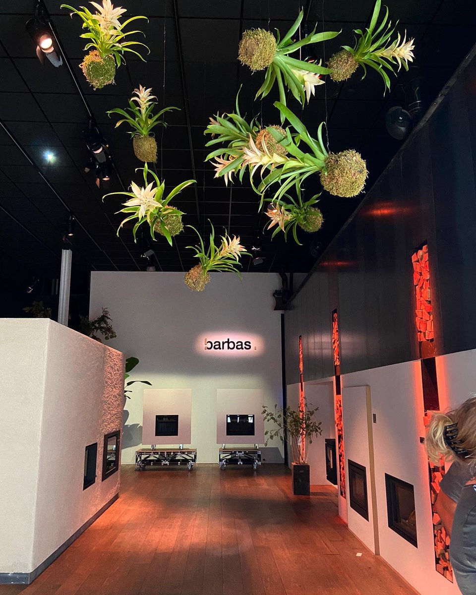 bonfirestoves's tweet photo. Exceptional products and great company as always🥂🔥

We recently visited our Dutch brand @BF_GasFires to explore new product collections, discover new technology and be fully immersed in the manufacturing process. https://t.co/dVCr0r0YIe