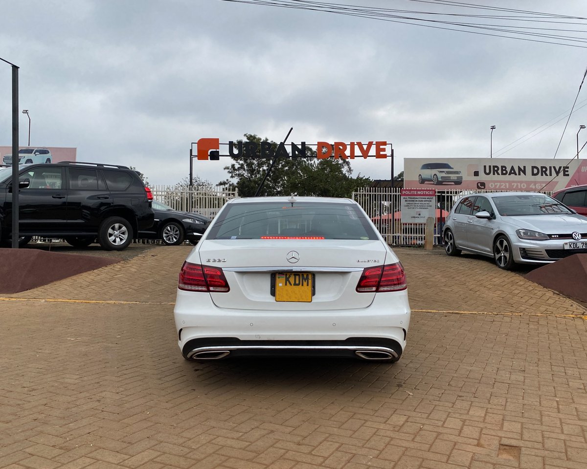 UrbanDriveLtd's tweet photo. The 2016 Mercedes E220
Thread!
#Maandamano
#SabaSabaMarchForOurLives
#Threads
#Airtel5G #KenyaPower #KPLC #CrazyKennar #Kiambu #Nairobi #Kisumu #Jalango #Amerix #Kenya #Cars #Truthapp #Maandamano #Kiamburao https://t.co/GQmSCMqDy5