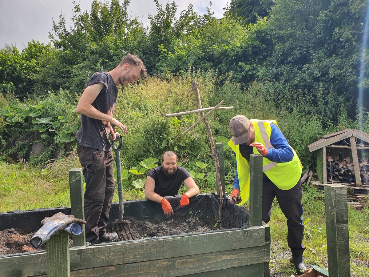 North_Ayrshire's tweet photo. It's officially tattie season π₯and we would like to say a HUGE thank you π€© to @eglintongrowers for supplying local community larders with their first batch. Yum! Find out more here: https://t.co/yGx4t14lDy
#fairerfoodnetworkNA #YourNextMove #employabilitysupport https://t.co/JskhNGvmhI