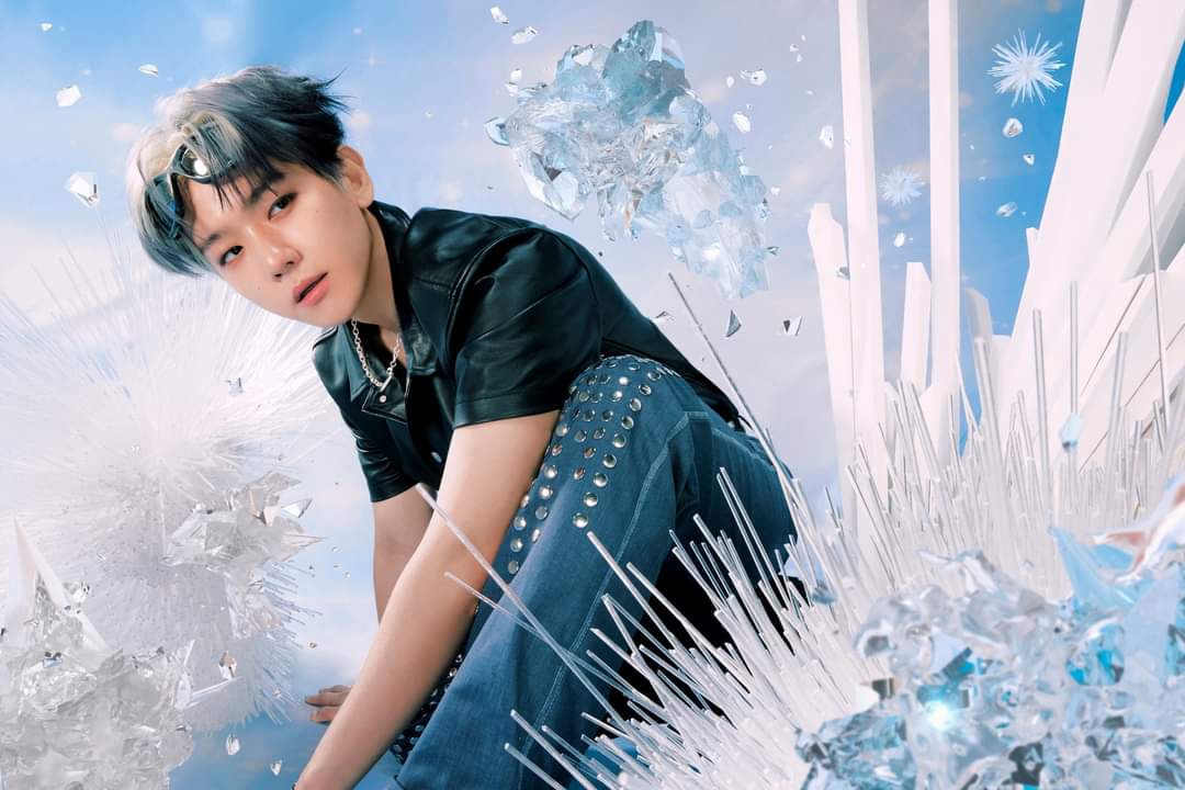 6104Loeyi's tweet photo. Es que yo es que Baekhyun es hermoso por San siwon 😭😭😭 vean esa cosita hermosa yo lo adoro ¡Se ve tan cool! El cabello está increíble 😍🥰 me encanta el color y su outfit, simplemente Arte. ✨ #EXO_CreamSoda #EXO_EXIST #EXO_HearMeOut #EXOisBack https://t.co/J9ZDIOh0L1