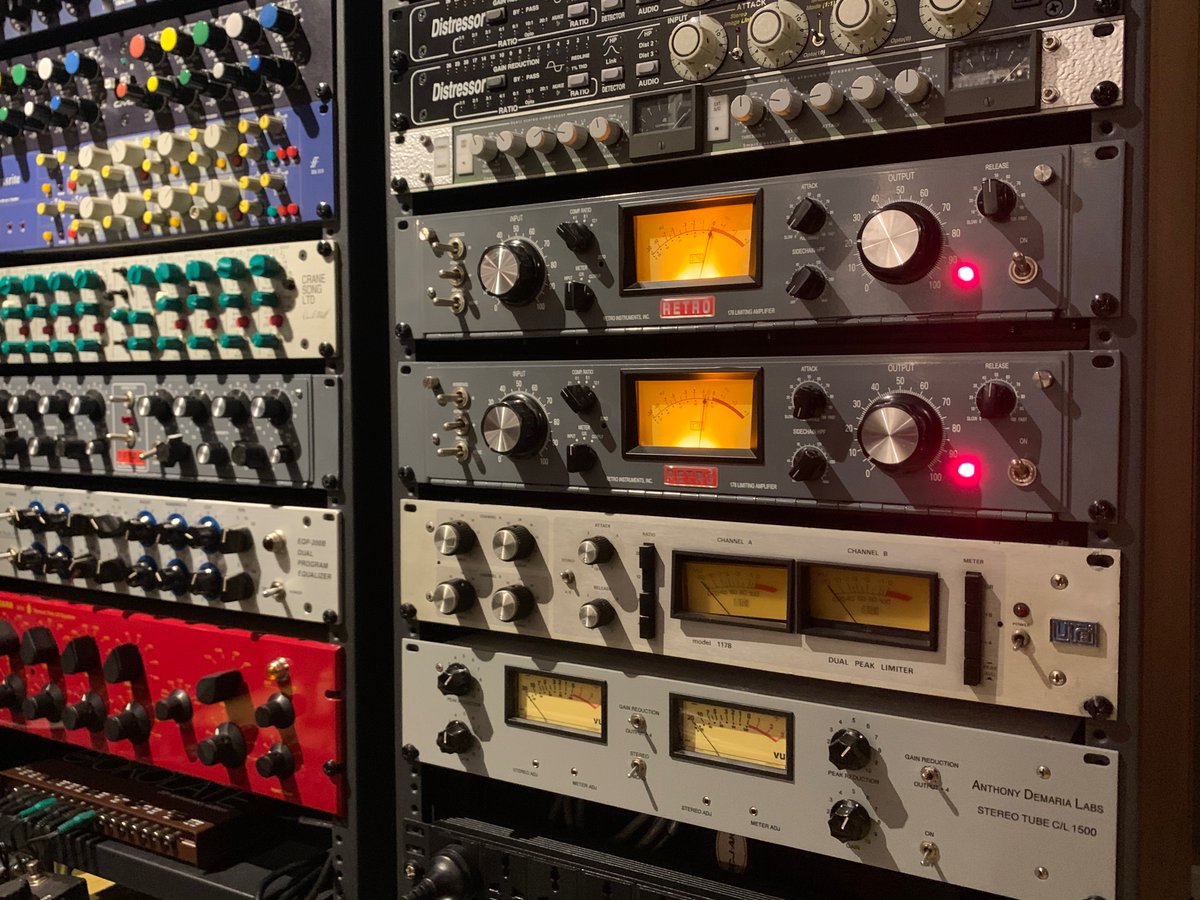 Wang Di is one of the pioneers of the first generation of rock musicians and record producers in China. He holds a significant position and exerts influence in the Chinese rock music scene. His personal studio is an incredibly exciting place.
<a href="/RetroInstrument/">Retro Instruments</a> <a href="/EmpiricalLabs/">Empirical Labs</a>