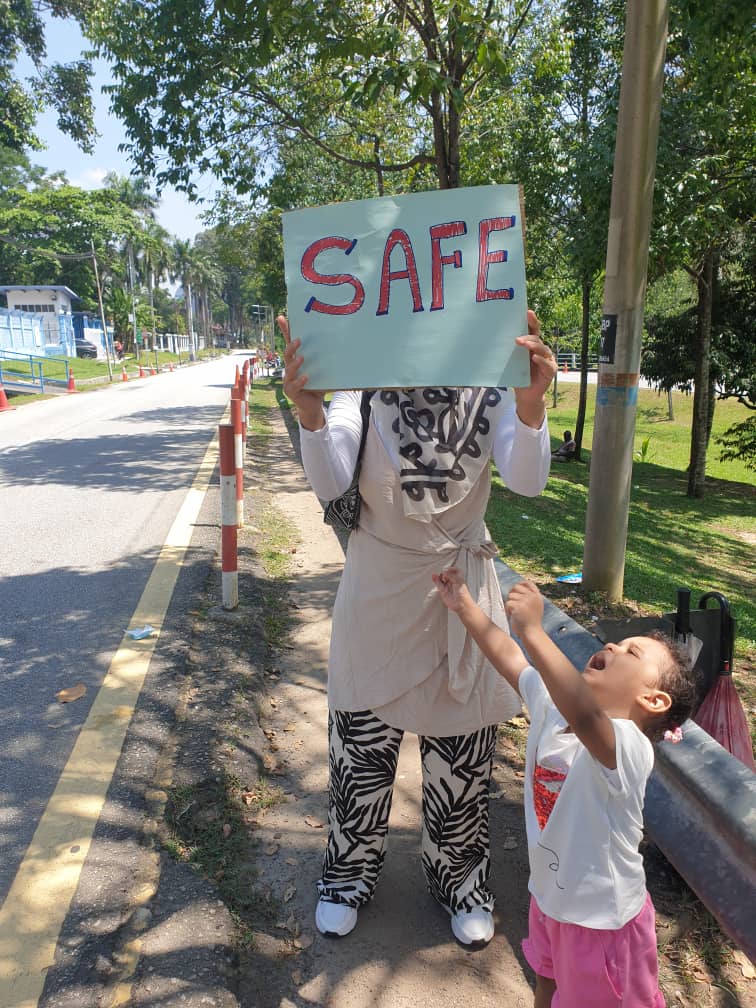 <a href="/elonmusk/">Elon Musk</a>