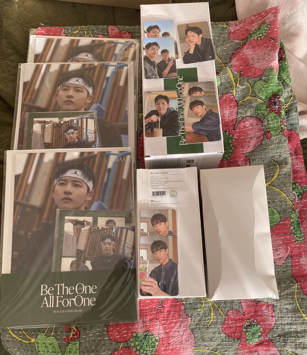 sarang_shinwoo's tweet photo. The Jodie distribution centre is now open for business. 

@effeisota - I will pop your box in the mail tomorrow. Yours is the non beaten up box. Is it okay to open for hat purposes?

Beneficiaries of frenzy hats: i will pop in mail to you ASAP. 
#B1A4 #BeTheOne_AllForOne #WMstore https://t.co/0ATBLuHQmk