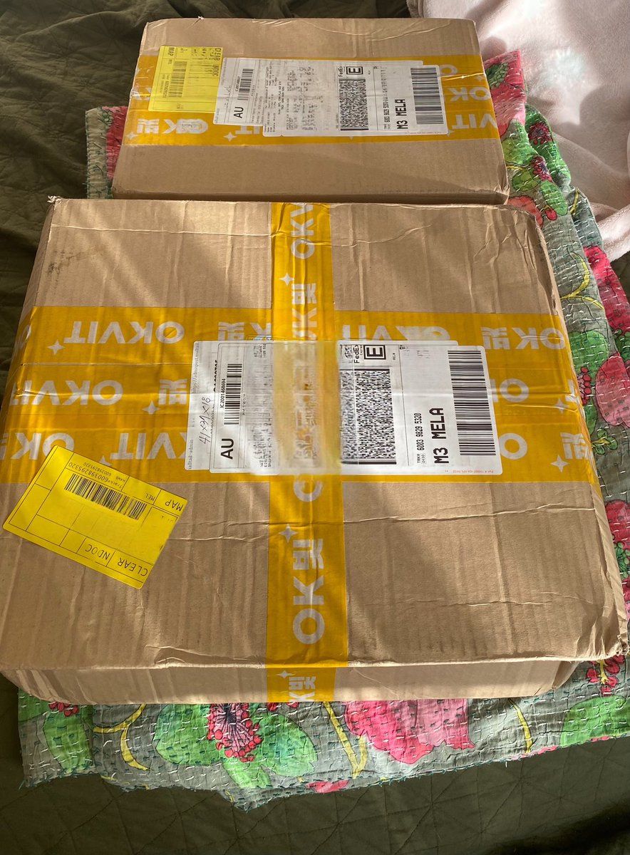 sarang_shinwoo's tweet photo. The Jodie distribution centre is now open for business. 

@effeisota - I will pop your box in the mail tomorrow. Yours is the non beaten up box. Is it okay to open for hat purposes?

Beneficiaries of frenzy hats: i will pop in mail to you ASAP. 
#B1A4 #BeTheOne_AllForOne #WMstore https://t.co/0ATBLuHQmk