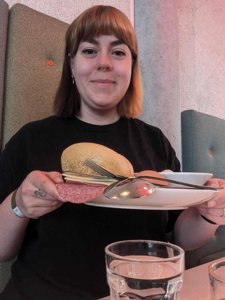 It's time for Miss Emery's favourite breakfast! #brot #Berlin2023